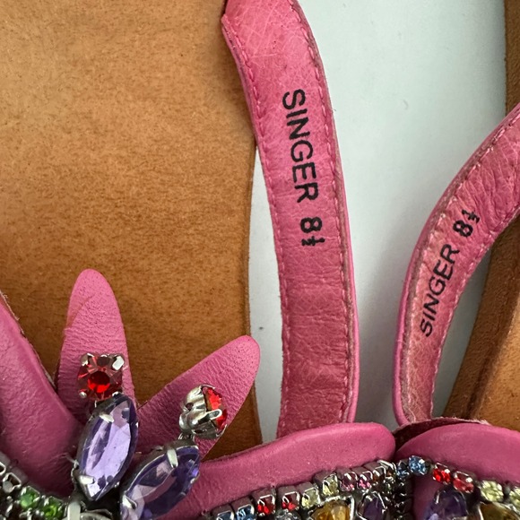 Yellow Box Singer Pink Leather Dragonfly Beaded Rhinestone Flip Flop Sandals 8.5 - Picture 3 of 7